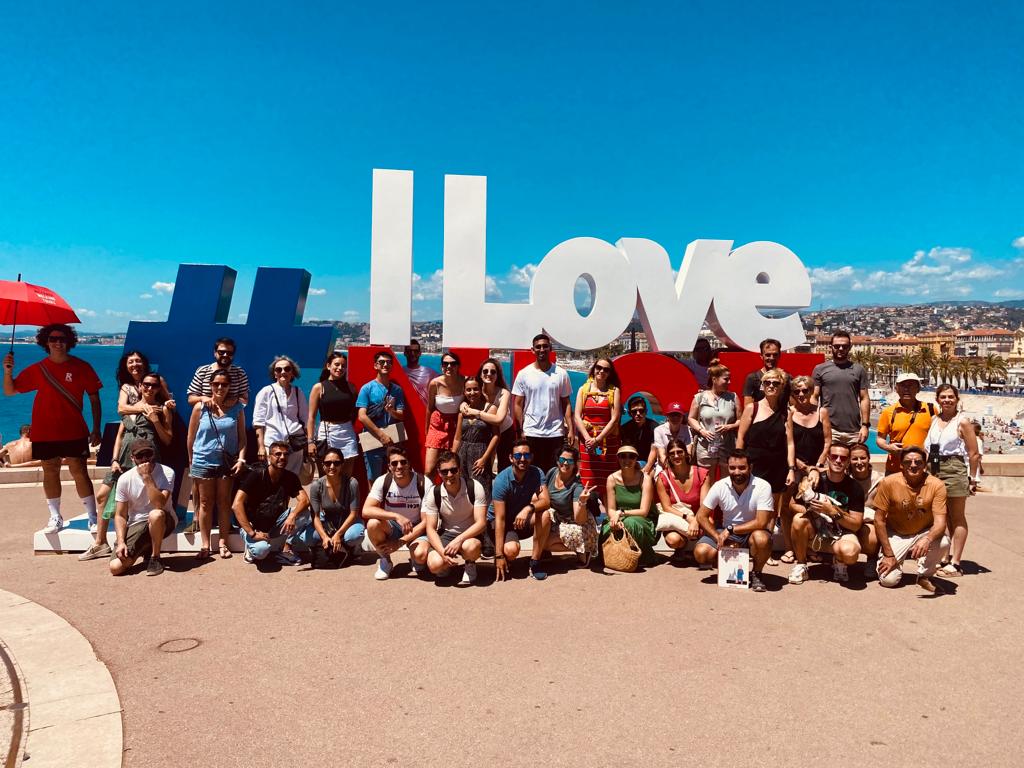 Community photo 4 - guides and group